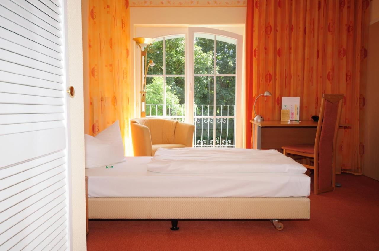Parkhotel Klueschenberg Plau am See Exteriör bild